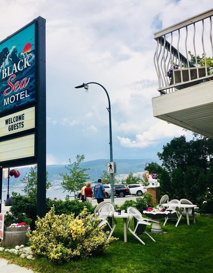 Black Sea Motel Penticton Exterior photo