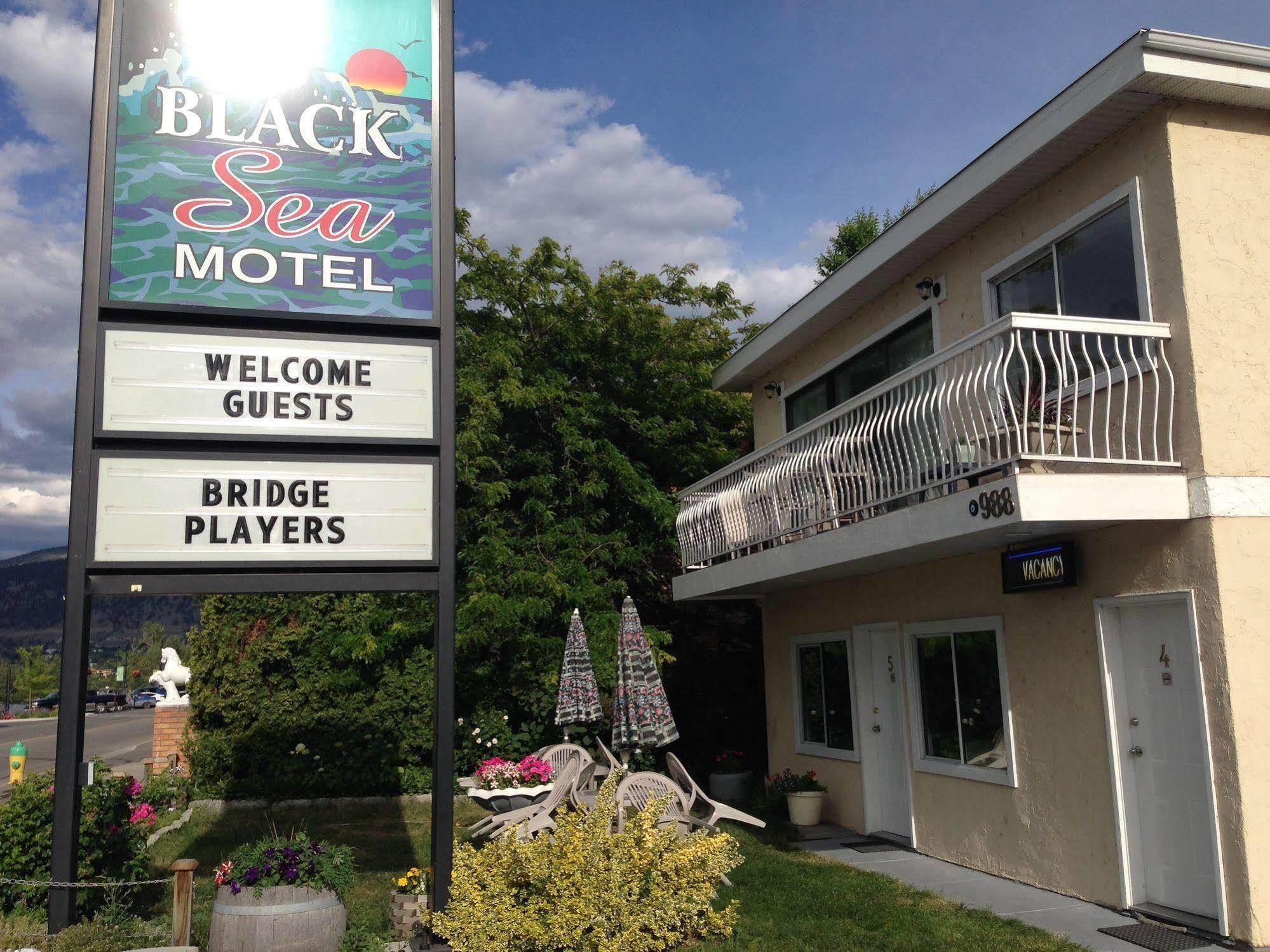 Black Sea Motel Penticton Exterior photo
